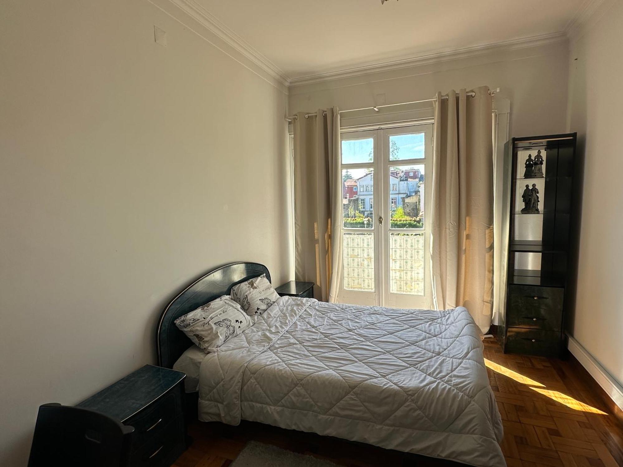 Quarto Queen com Vista Jardim