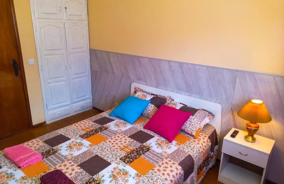 Friends In Braga - Charming Bedrooms In The Historic Center-1